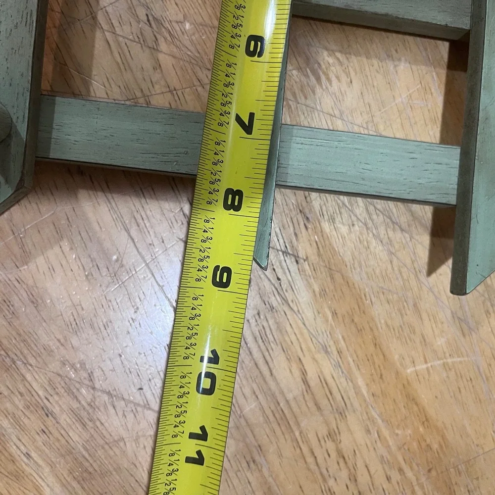 Vtg Sage Green Wood Trellis Wall Rack 4 Peg‎ Lattice Farmhouse Cottagecore 24.5